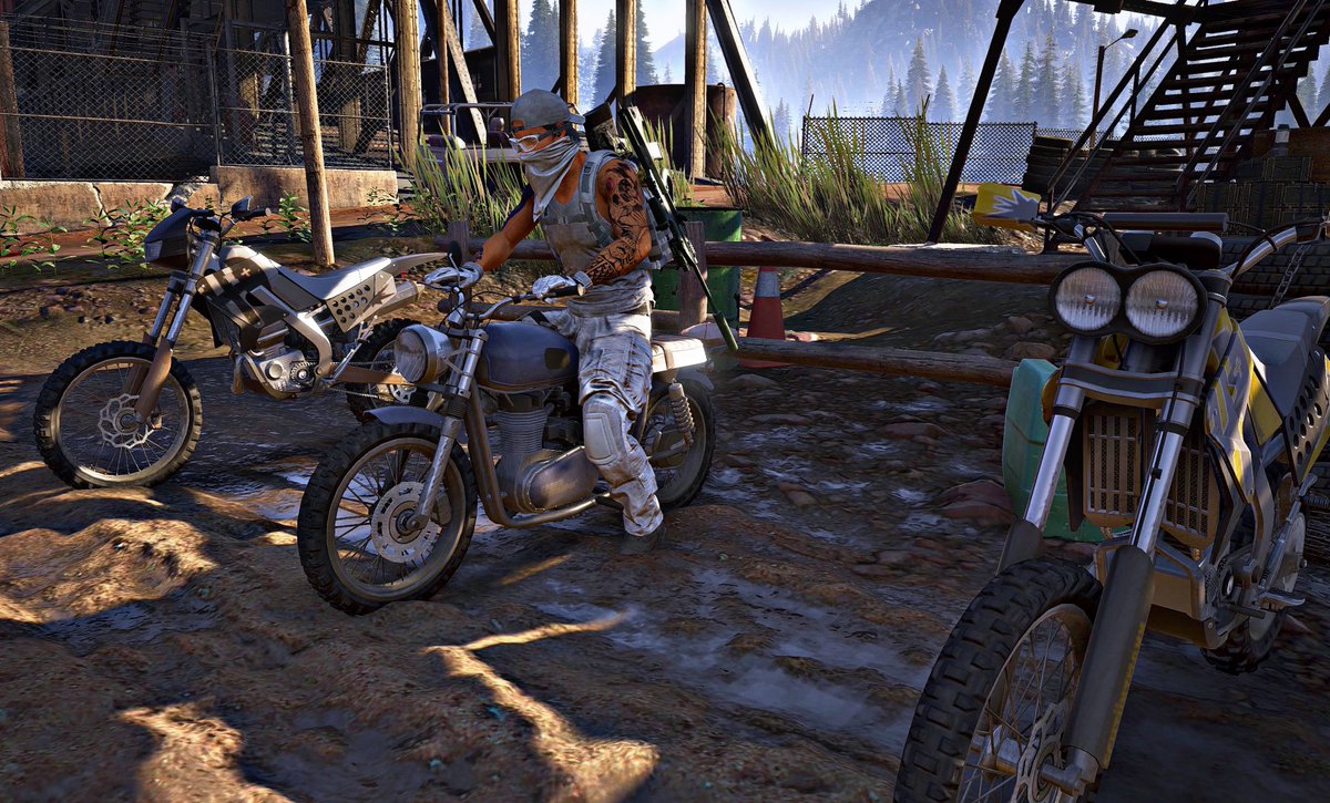 ♛𝓑𝓪𝓻𝓷𝓮𝔂♛ ☬九尾𝘾𝙍𝙀𝙒☬ tweet media