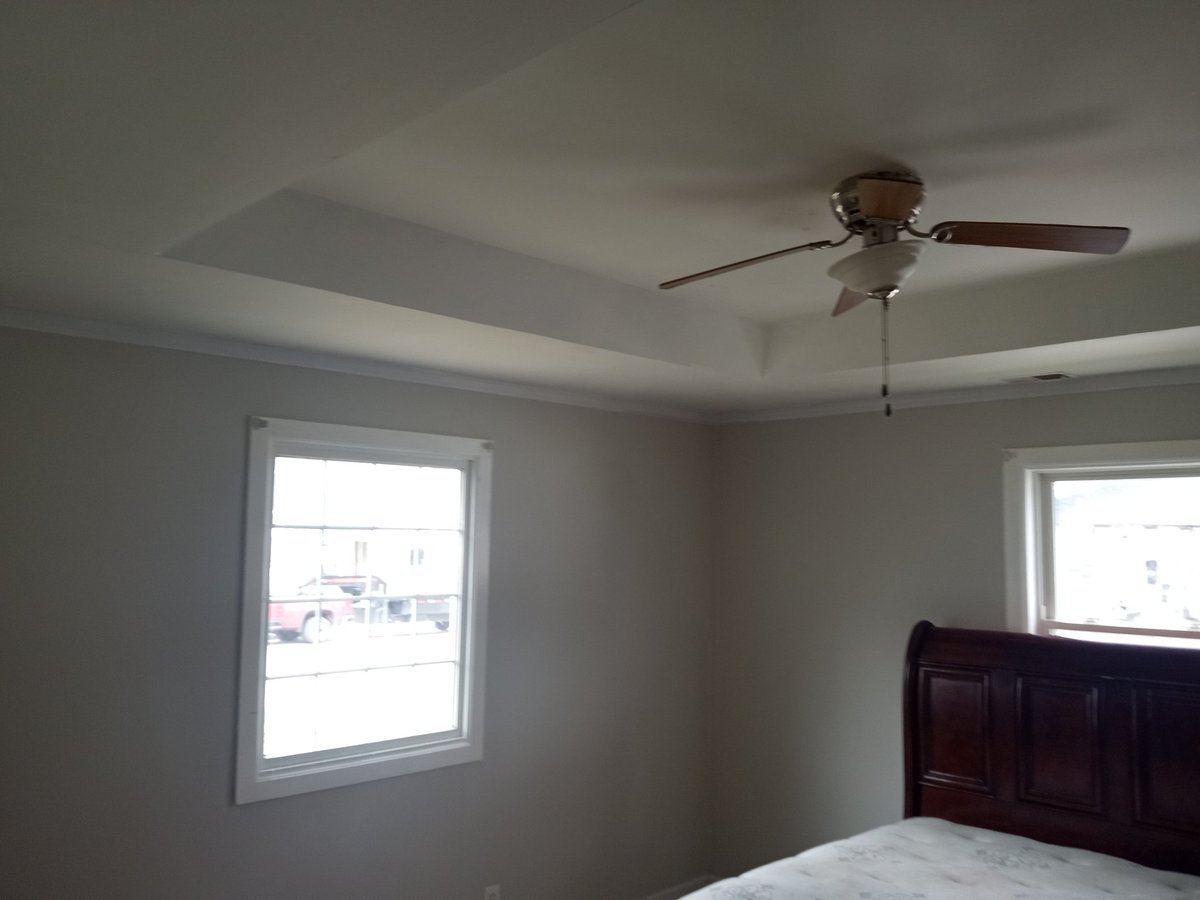 WeHelpUpaint's tweet photo. Springfield rental property looking fresh after a full interior paint job by ColorTrends Painting! Clean ceilings, walls &amp; trim — durable finishes that help property owners boost appeal and protect their investment. 
Call Today (417) 379-5587
https://t.co/s5IwzItVSU https://t.co/m6fj2Yyh3d