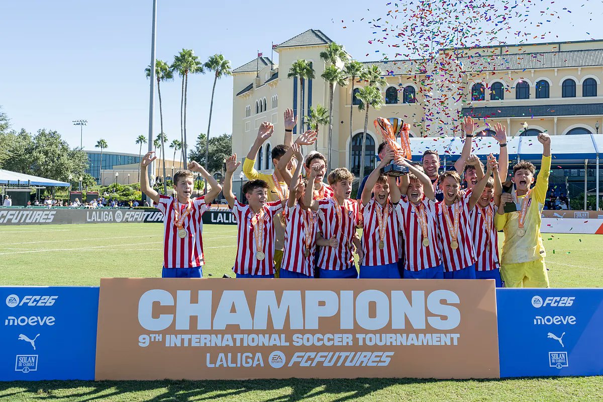 REY CHOLO tweet media