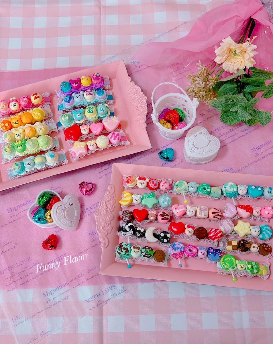 selectshopten2's tweet photo. 【🏰tenten城 NEWS】

🎀ꫛꫀꪝ 商品
ご用意頂きました💕

ブランド：Funny Flavor
(@funny_flavor)
🎀とってもCuteでFunnyをテーマに見つけてくださった方がハッピーになれるようなフェイクスイーツのアクセサリー💕
🎀⚪︎好評販売中⚪︎🎀

ご来店お待ちしております💕 https://t.co/DzteTWCQ9D