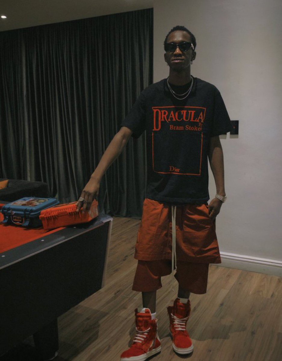 STARBOY GUCCI🖤🦉🖤 tweet media