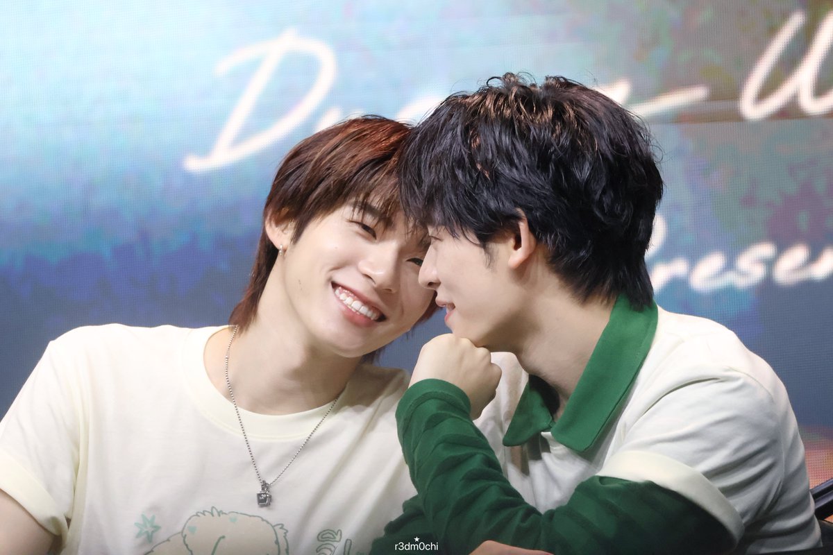 nongred🫕* tweet media