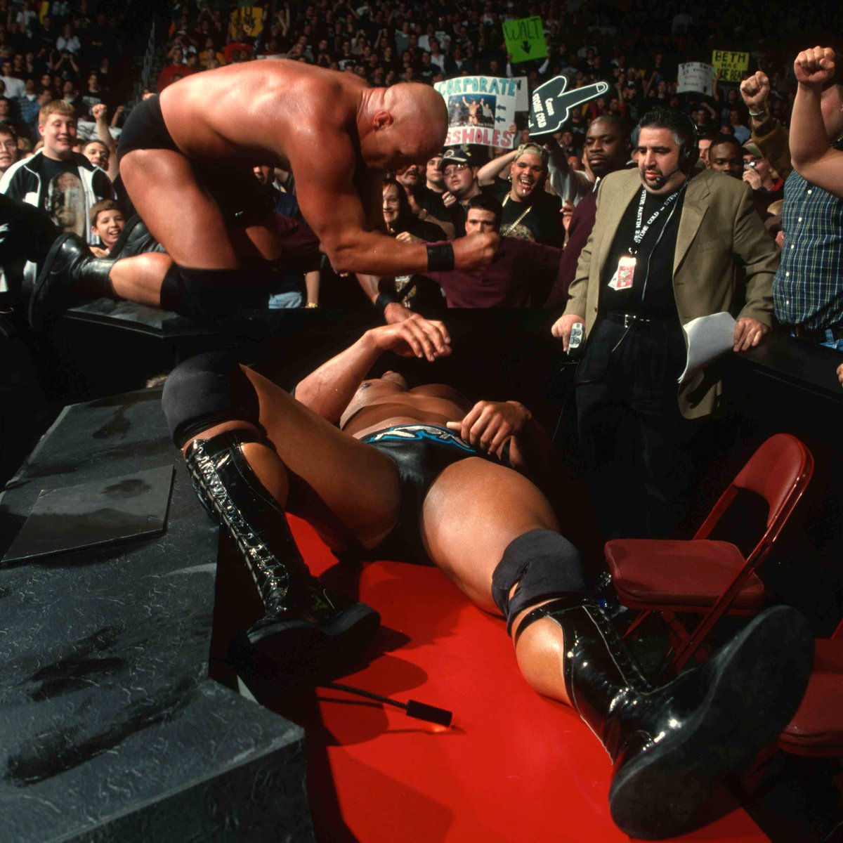 USA Network tweet media