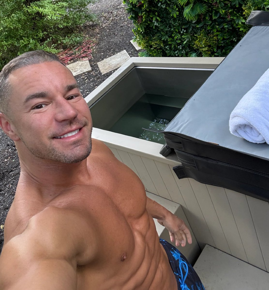 Austin L Wright tweet media