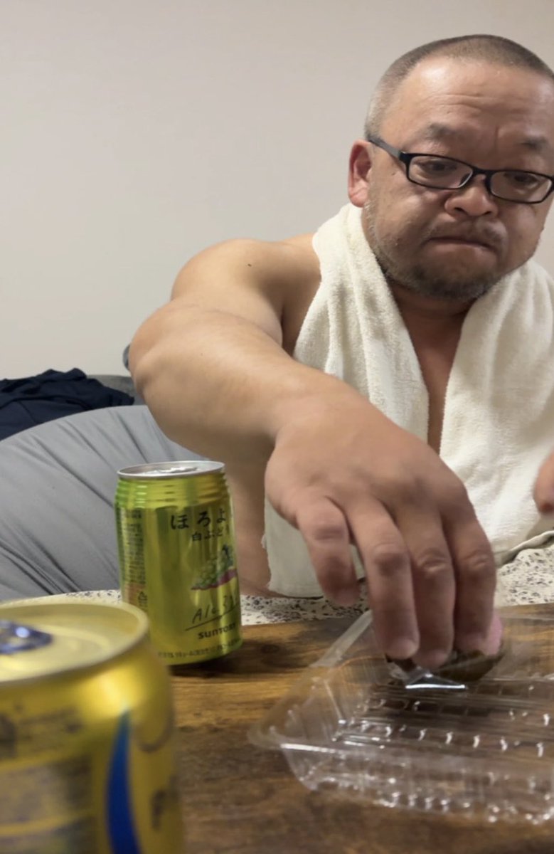 かつどん tweet media