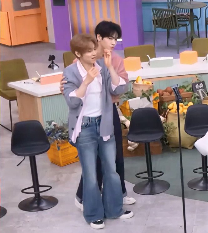 zee ᯓ★ tweet media