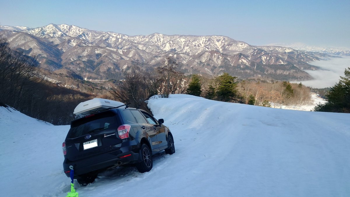 gen1131's tweet photo. 南郷スキー場　楽しかったー
夏はダメだったけど冬は頂上���けた！
圧雪車を出してのスタック救出ありがとうございました。 https://t.co/MY7dsOBF64