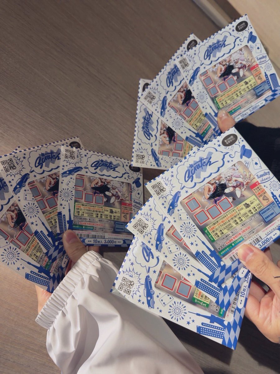 ireisu_yusuke's tweet photo. 🎲リスナーさんからの指令🎲

スクラッチしてきて💎🤪🦁

してきたよ！！！

最低保証だったけどね…

#いれいす同棲中 https://t.co/RGcIBHiDOq