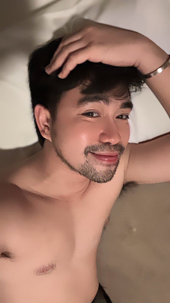 HeyItsEngrJay's tweet photo. Reposting my hubadero Era 🤣😭 https://t.co/P40aPx7lzm