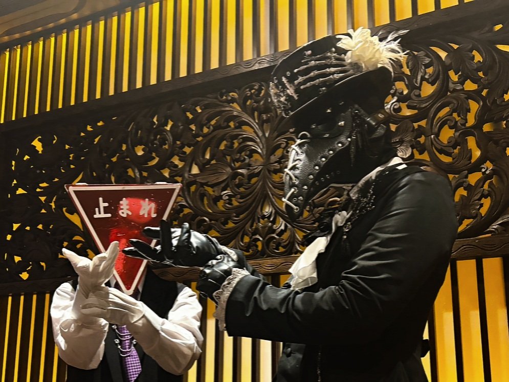 黒いお面 tweet media