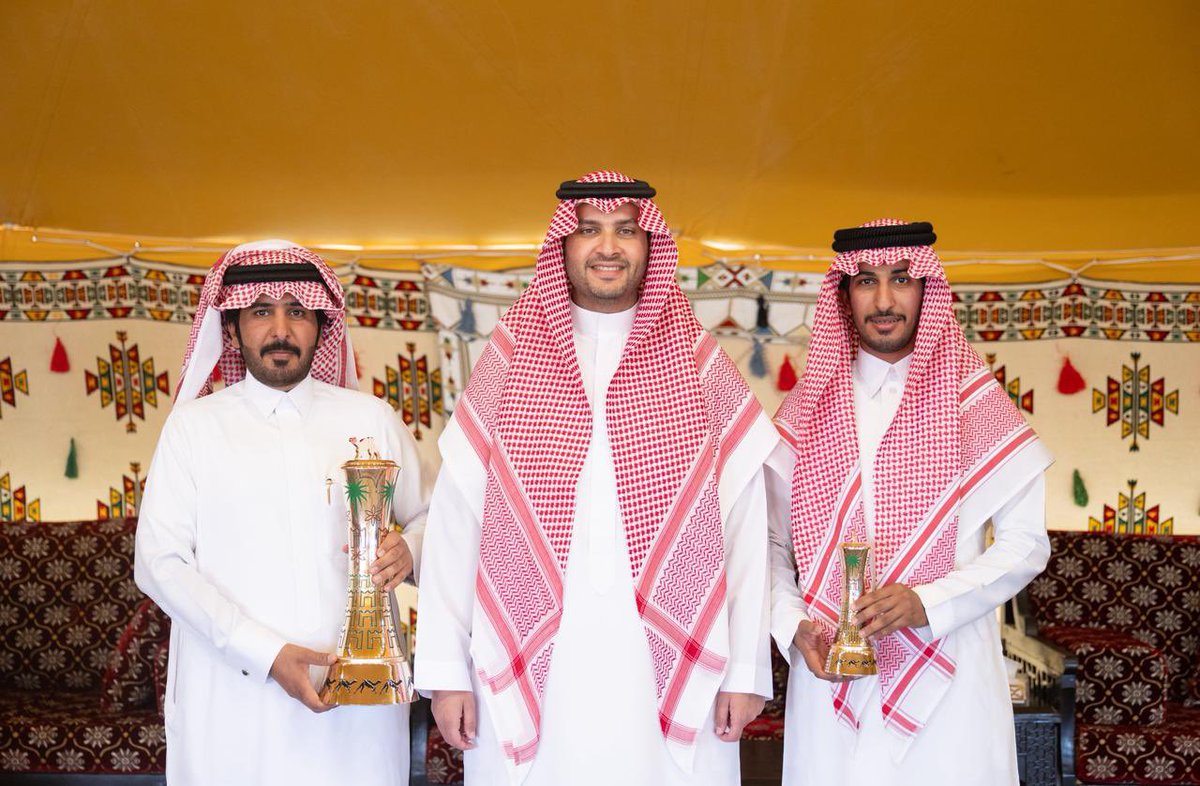 Sau2_e's tweet photo. صورة تذكارية مع سيّدي صاحب السمو الملكي الامير تركي بن محمد بن فهد بن عبدالعزيز آل سعود وزير الدولة، عضو مجلس الوزراء و أخي حمد محمد ال حمده https://t.co/OU98V5cqUo