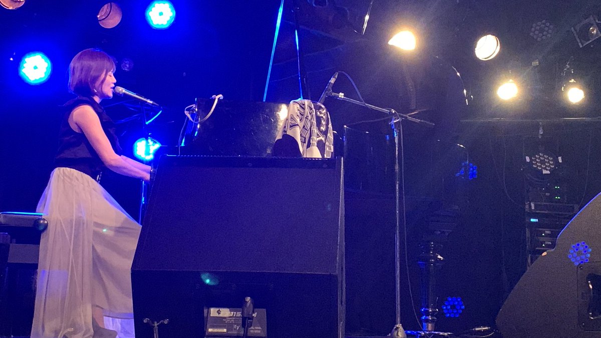 ず〜や tweet media