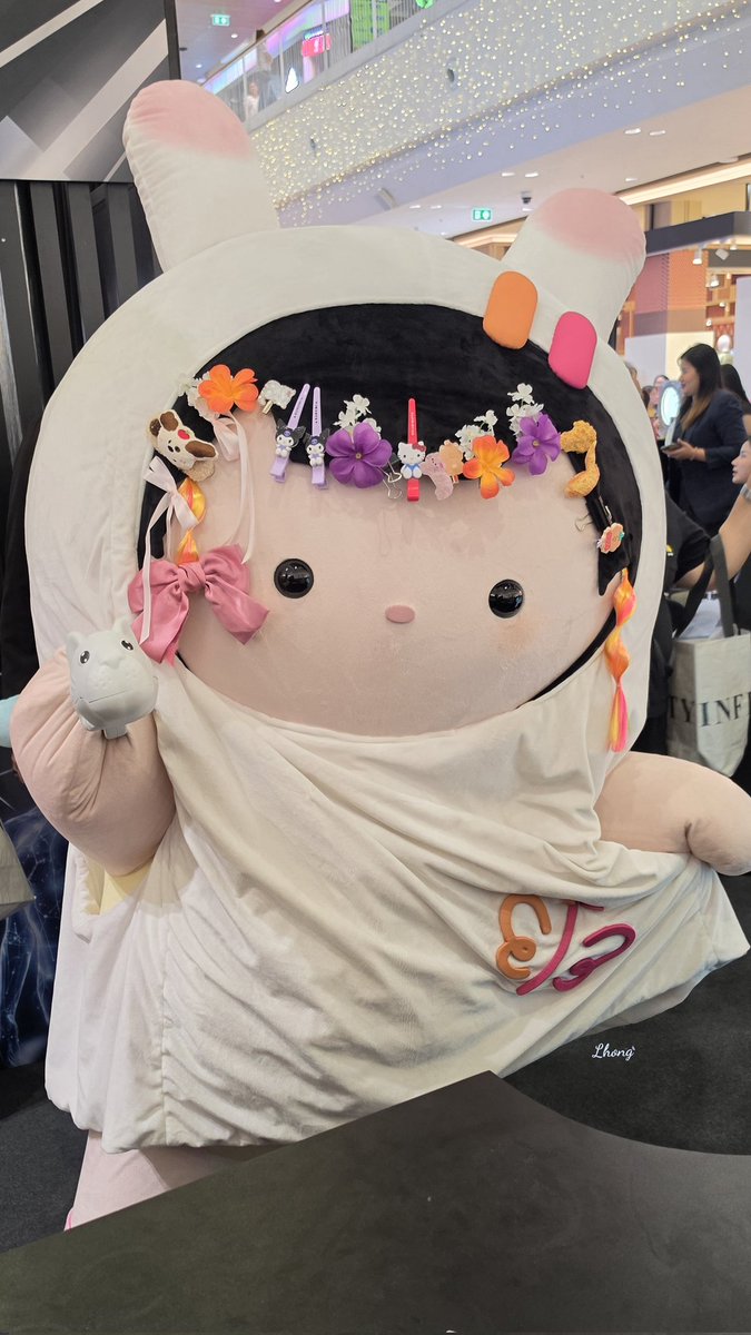 หลานหรือศาลพระภูมิ

LOVE EMI ANYS INFINITY
#InfinityMedicalClinicxEmi