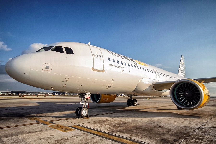 elapuron's tweet photo. Vueling reforzará la conectividad de Cataluña con La Palma
https://t.co/q3n5SuHelT
#vueling #LaPalma #raquelrebollo #sectorturistico https://t.co/eups8b7lKo