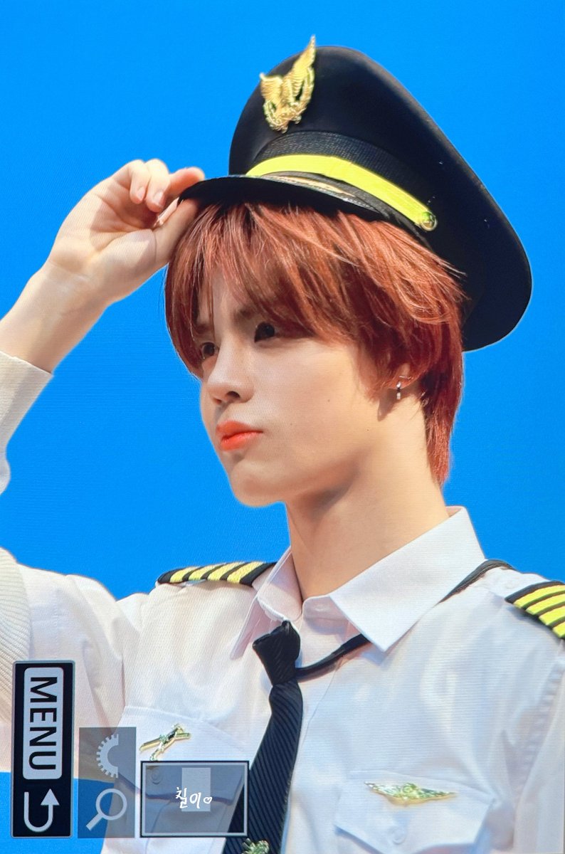 1uv0226's tweet image. 260328 

#With_My_Fan #NouerA #FAN  
#누에라 #판 #빙판 #陈炳帆