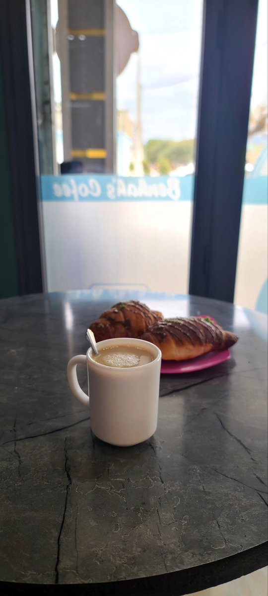 أُسـامة tweet media