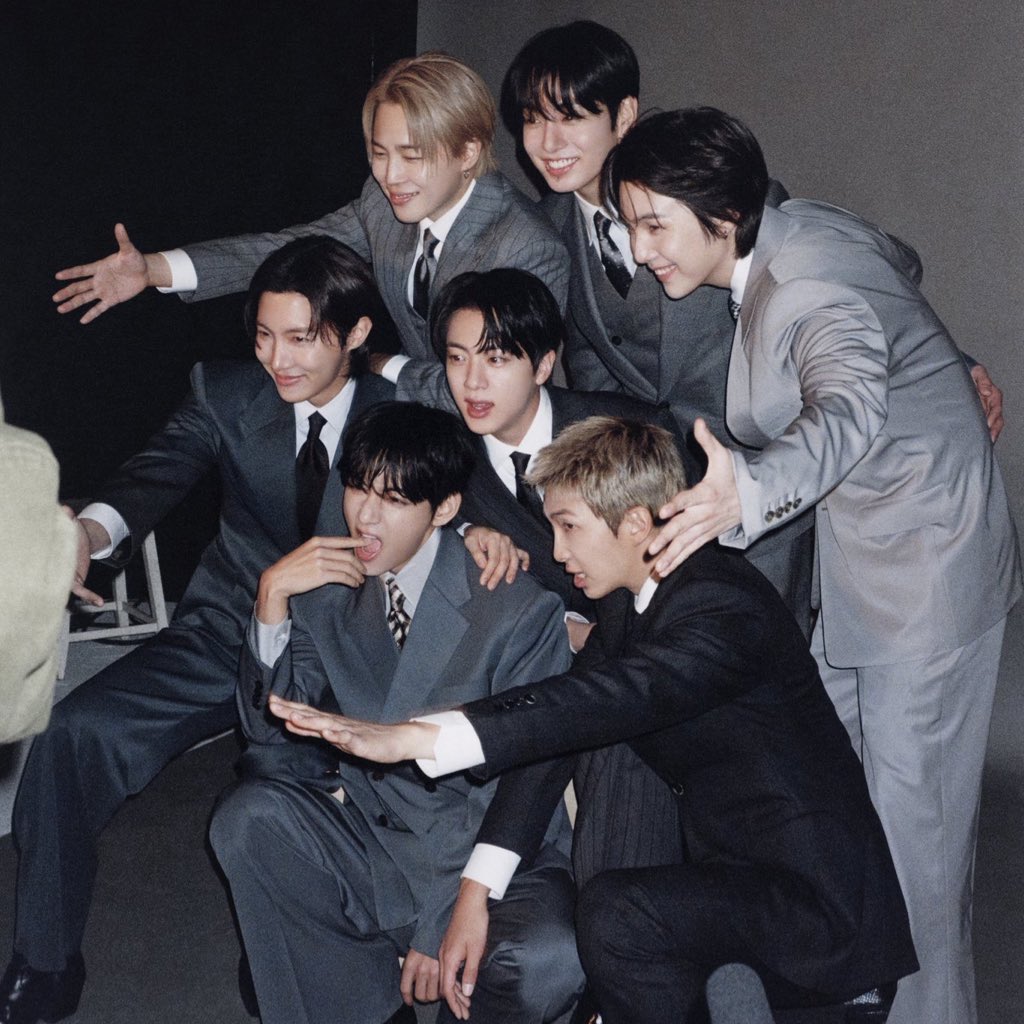 BTS Charts News tweet media