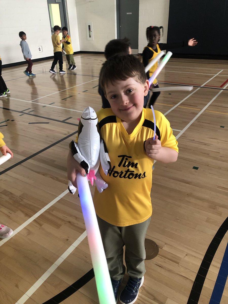 Mrs. Riley tweet media