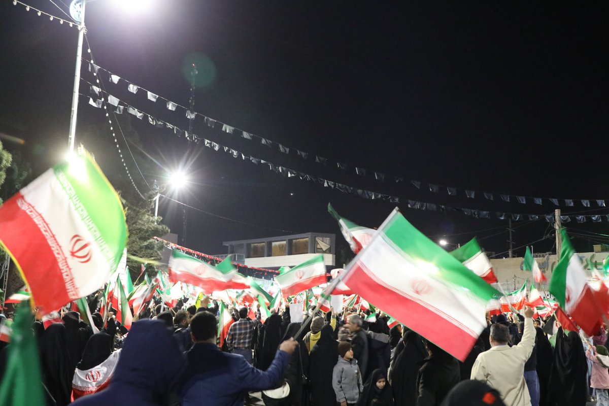 در هر جا که اسلام فراموش شود، ما با #حضور_مقدس  خود، چراغش را زنده می‌کنیم. برای ایران، تا پای جان هستیم.

#تا_پای_جان_برای_ایران