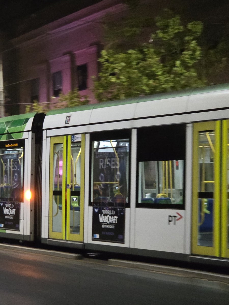 finally saw the world of warcraft melbourne tram 🚃🗣️