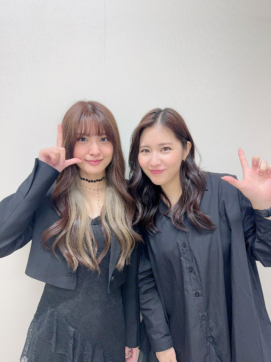 iidaraura's tweet photo. 本日はありがとうございました💫

約10年振りのスピカの夜復活！
めちゃくちゃ楽しかった🤍
急な告知にも関わらず
ご来場頂きありがとうございました❣️
また出来たらいいなぁ☺️
本当にありがとうございました✨
#スピカの夜 #島ゆいか #飯田らうら https://t.co/1EzqYGDqcV