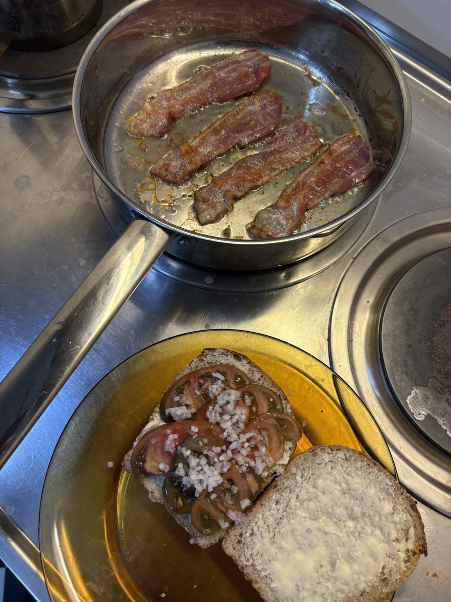 Stefan Hill tweet media