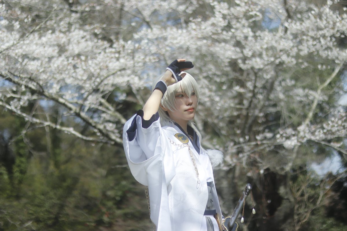 𝑚𝑜𝑒 tweet media