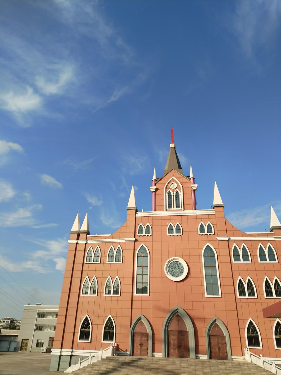 nicole phillips tweet media