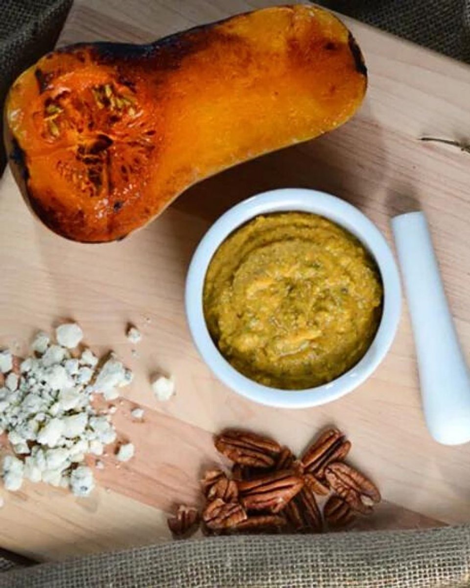 onceuponapesto's tweet photo. This homemade pesto has a nutty flavor everyone loves and it's inspired by the Midwest United States. π€ #PestoRecipe #PestoProcess #HomemadePesto #PecanRecipes https://t.co/4kewMZlyQK