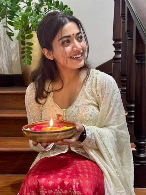 nandini 👑 tweet media