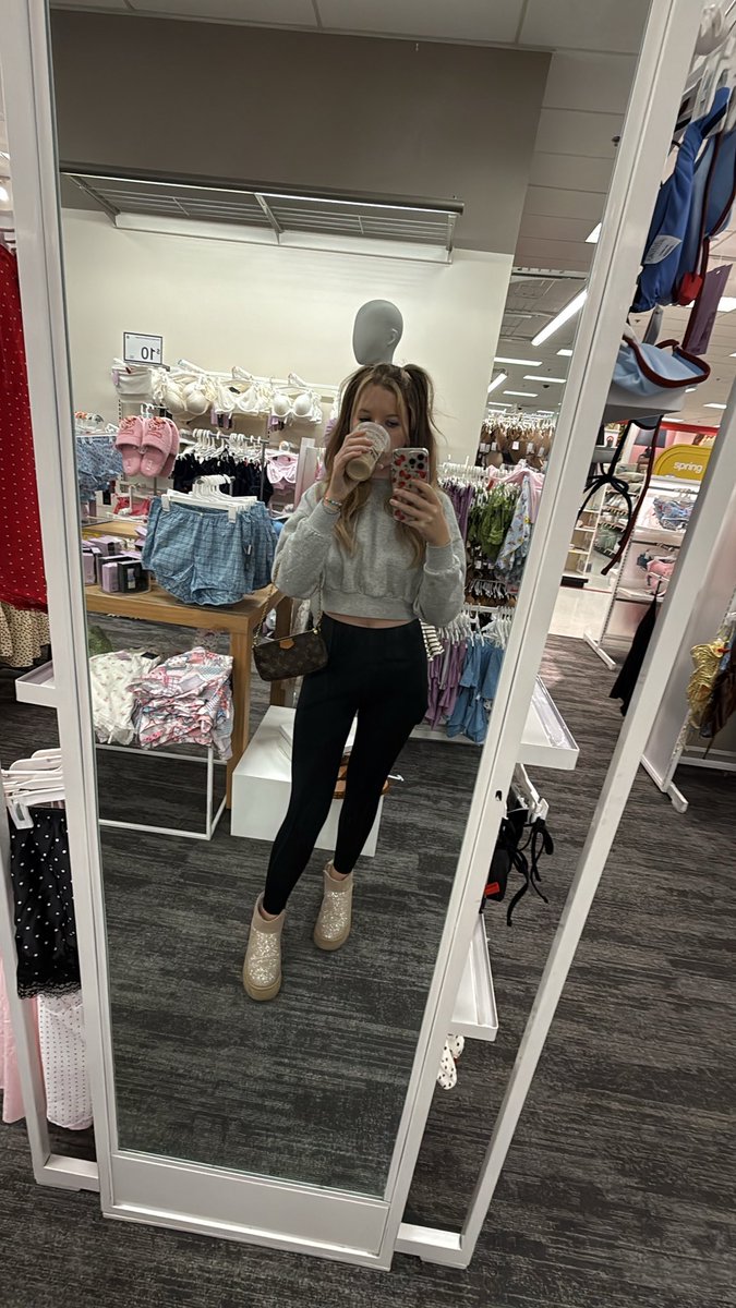 Beebs tweet media