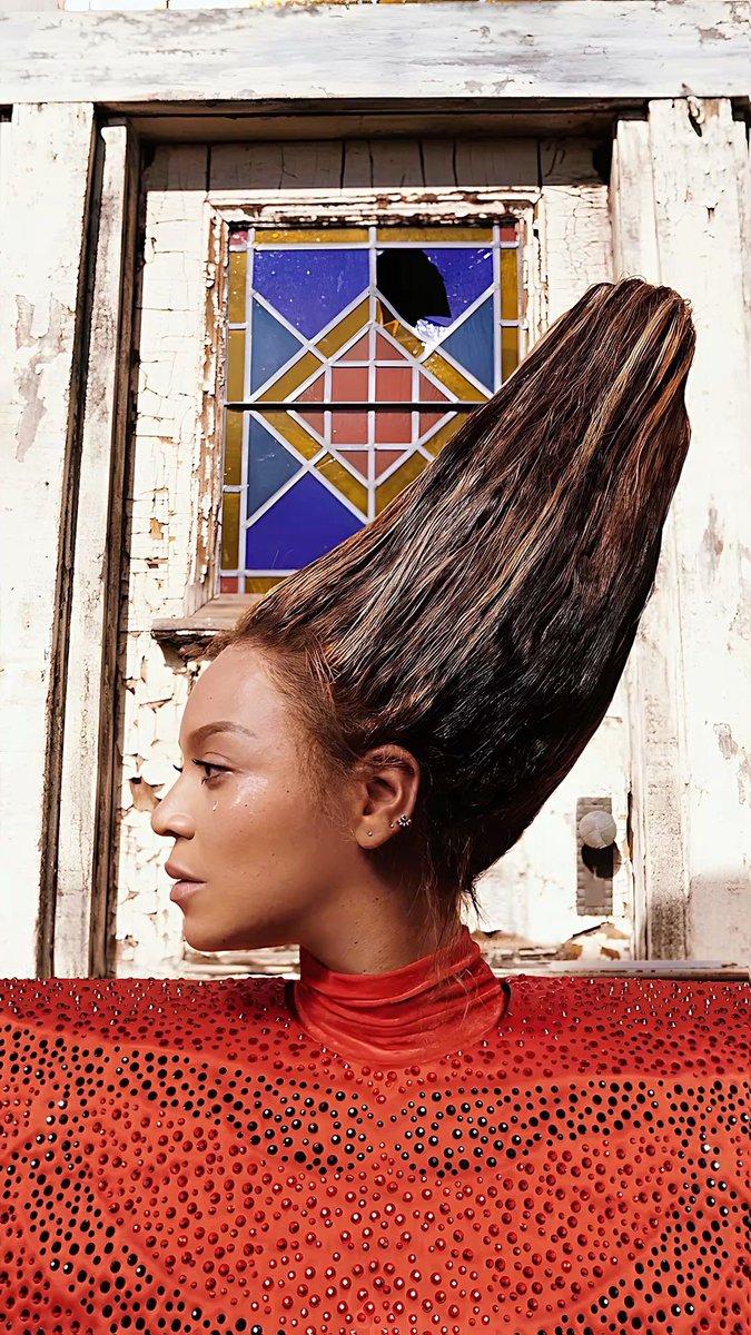 I love when Beyoncé does editorial shoots