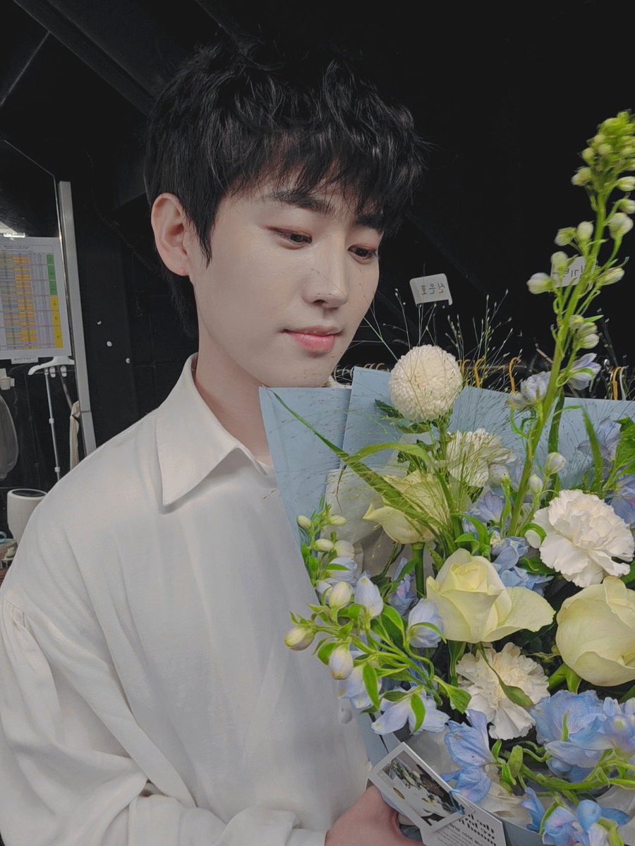 룽바ෆ⃛ tweet media