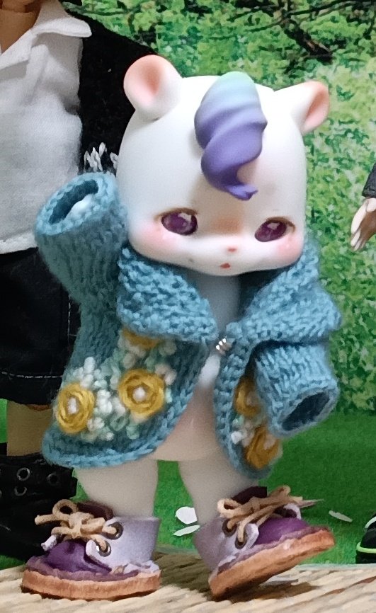 見てこのスイカくんの可愛い前髪を。

お花見にぴったりのカーディガンは蓮の音先生<a href="/HasunoOnkai/">蓮の音 lotusnote</a> のカーディガン。