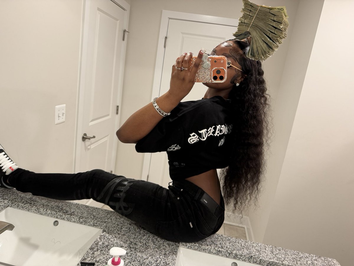 msalias556's tweet photo. Nocap , LITERALLY. https://t.co/AE5AR8TO2P
