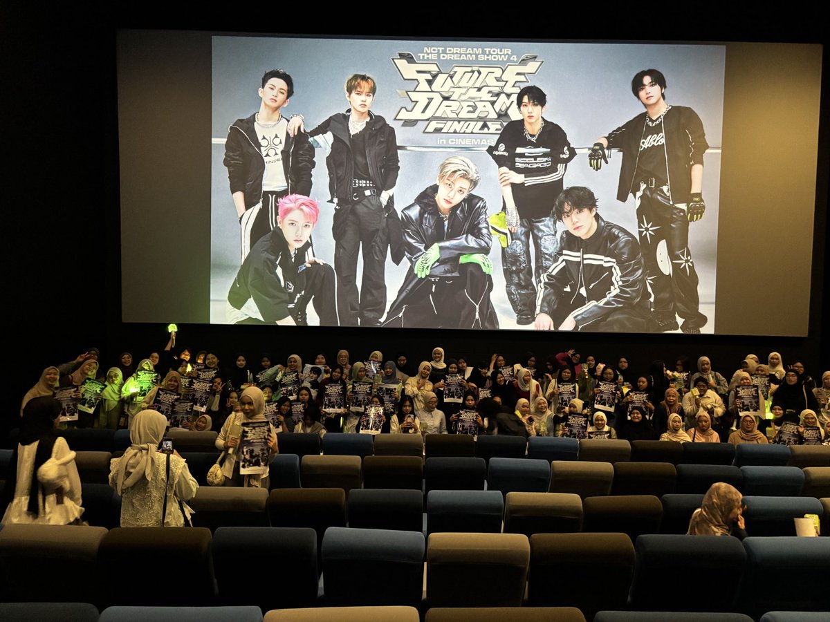 twooleos's tweet photo. TDS4 Encore  CGV TERASKOTA AUDI 7 https://t.co/W5paGTvsHI