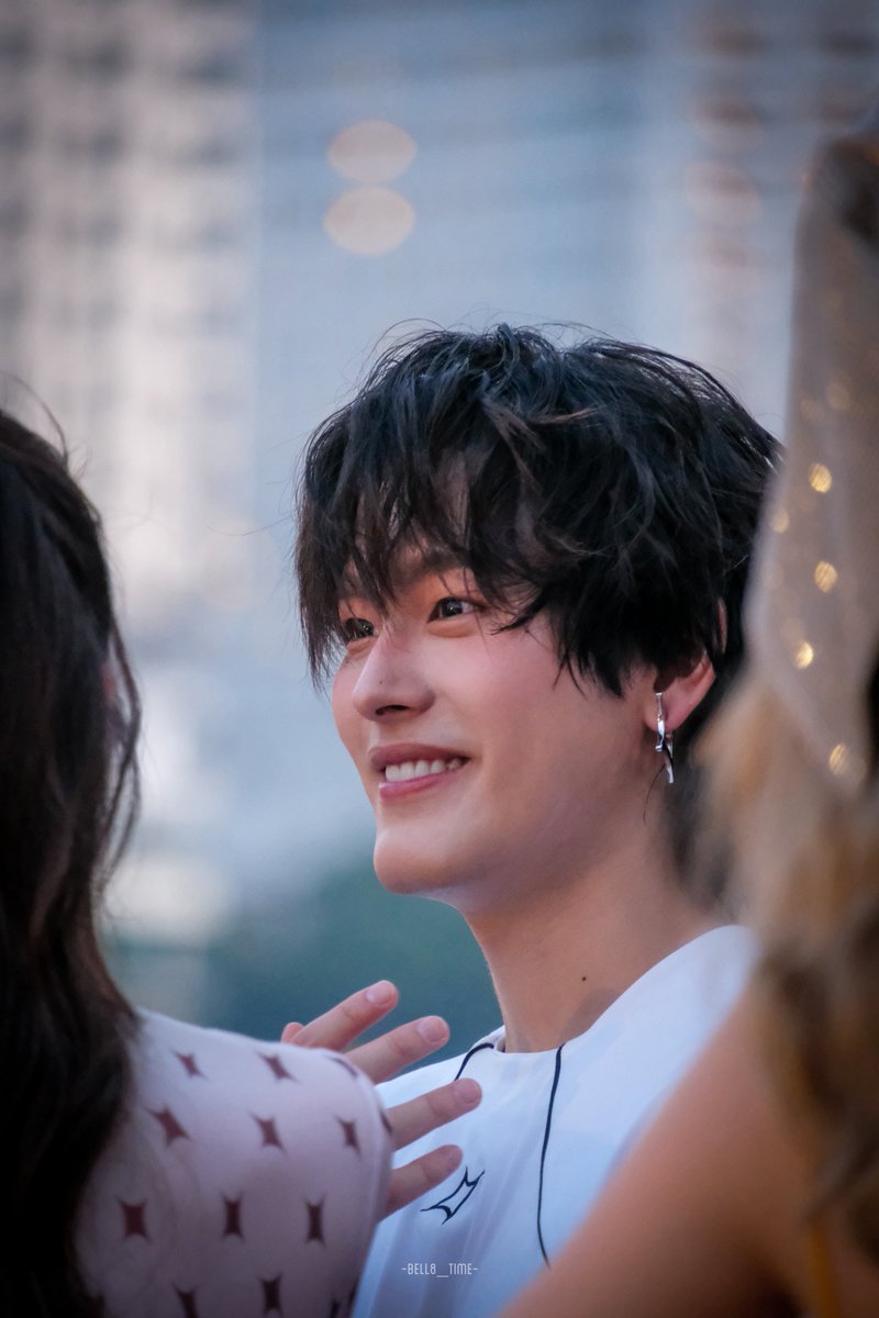 เบลโล่! ที่แปลว่า สวัสดี! tweet media