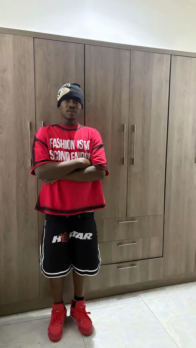 Obey Emmanuel tweet media