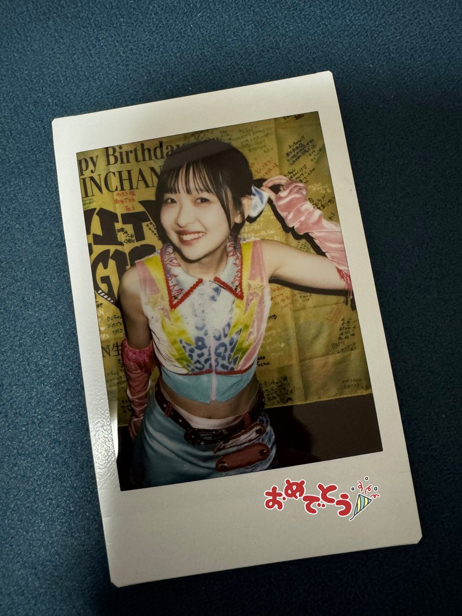 0701_jus's tweet photo. ポニテって良いですよね！（n回目）
誕生日を迎えるきんちゃん。思ってたより若くてびっくりしました🤔
 #PIGGS
 #きんちゃんとチェキ撮って嬉シティ https://t.co/BnD6hz0EIY