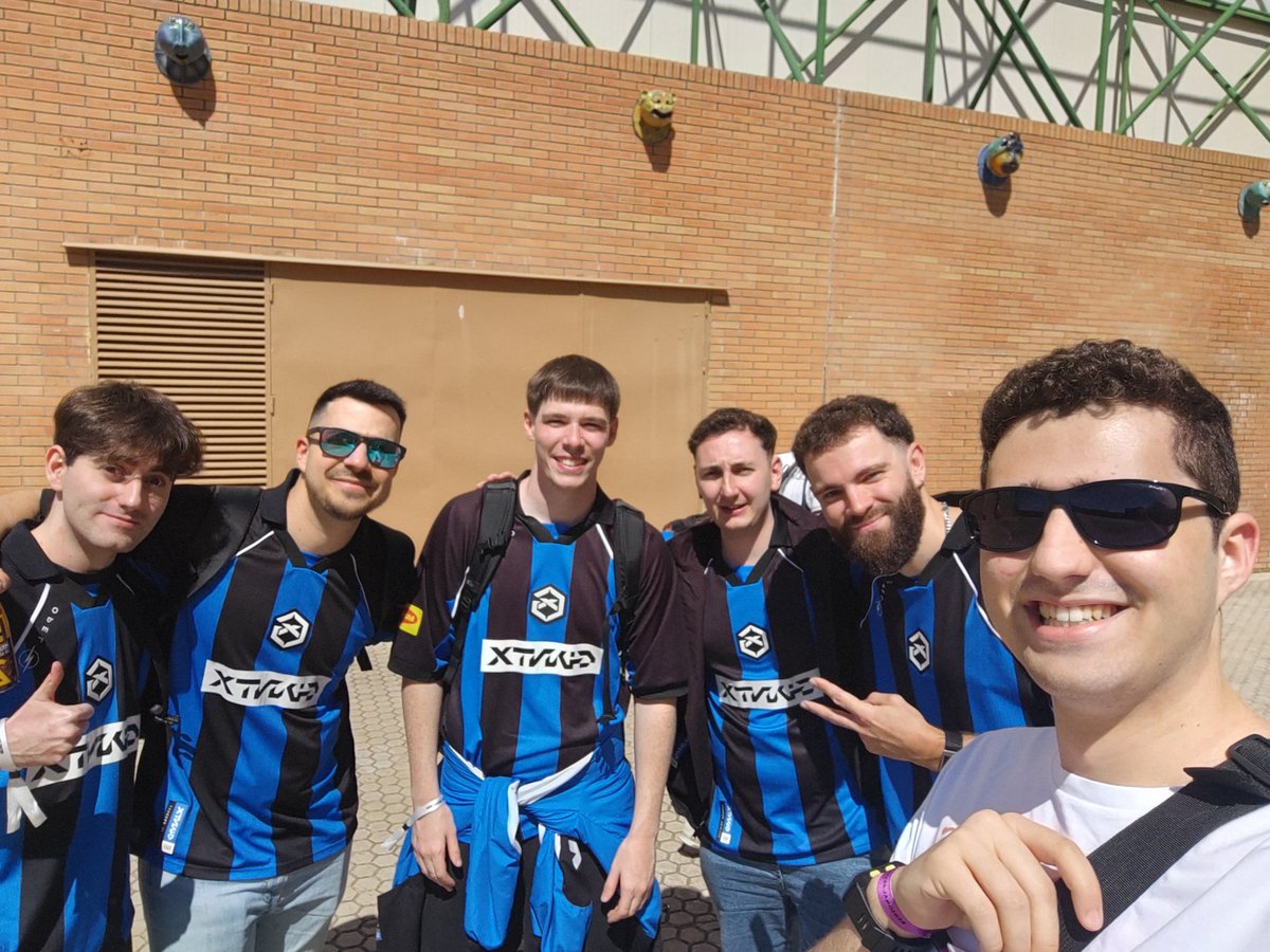 Yopito_036's tweet photo. @GIANTXGG Genios por juntar a éstos fieras, suerte en lo que queda 🫡🫡 @FolagoR @SrXamork @Oscar_BrockWah https://t.co/sKteoPnc7t
