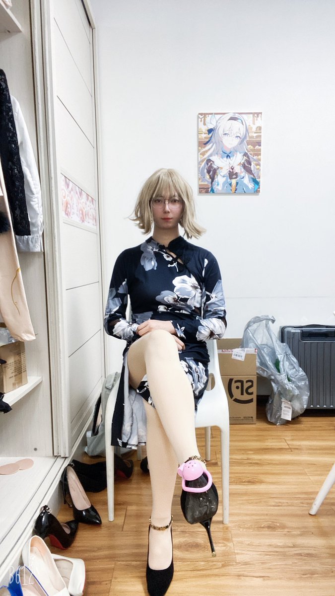 琉璃川芸鸢 tweet media