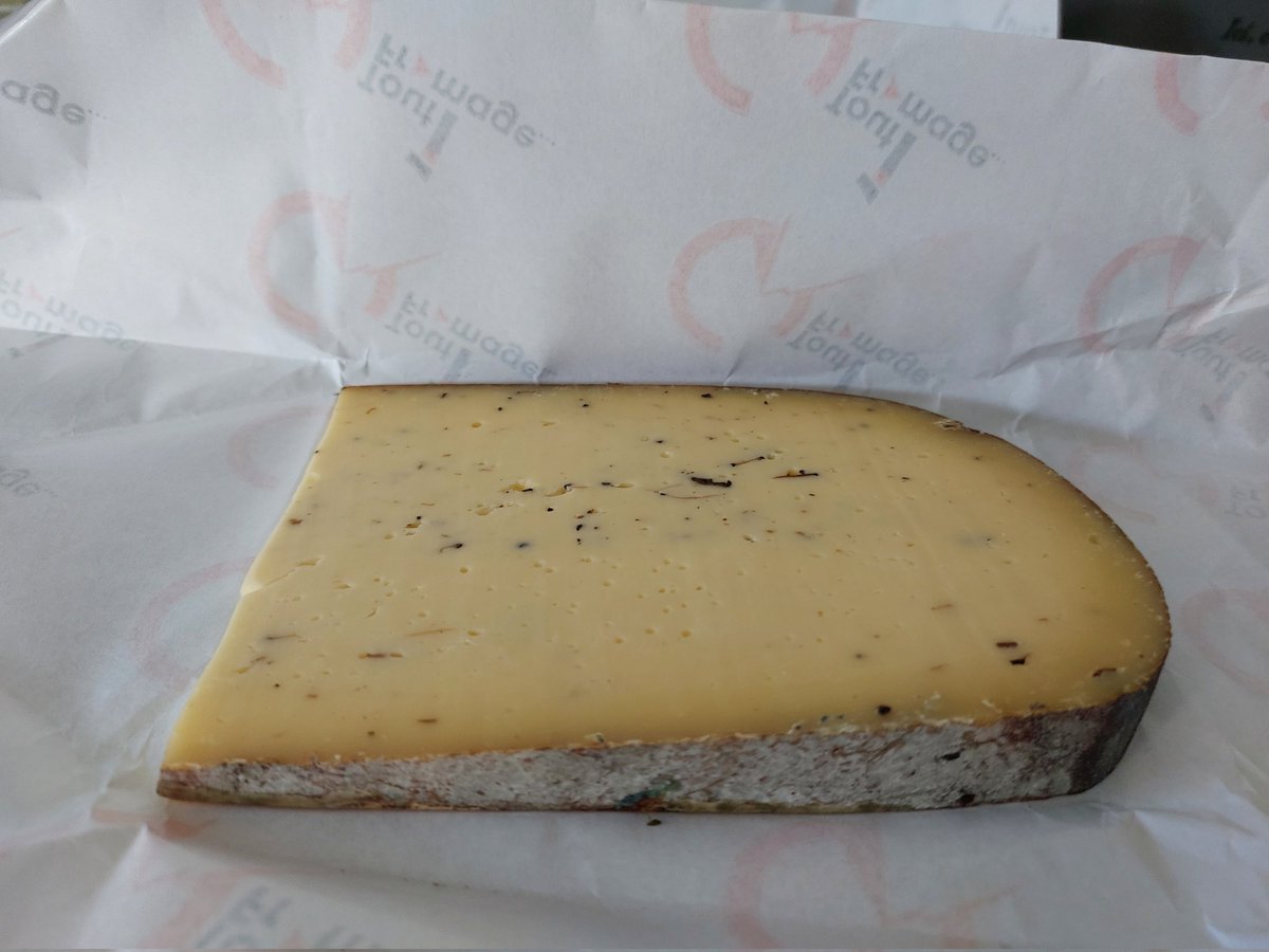 🇫🇷🌿Elisapereira #Ben Voyons tweet media