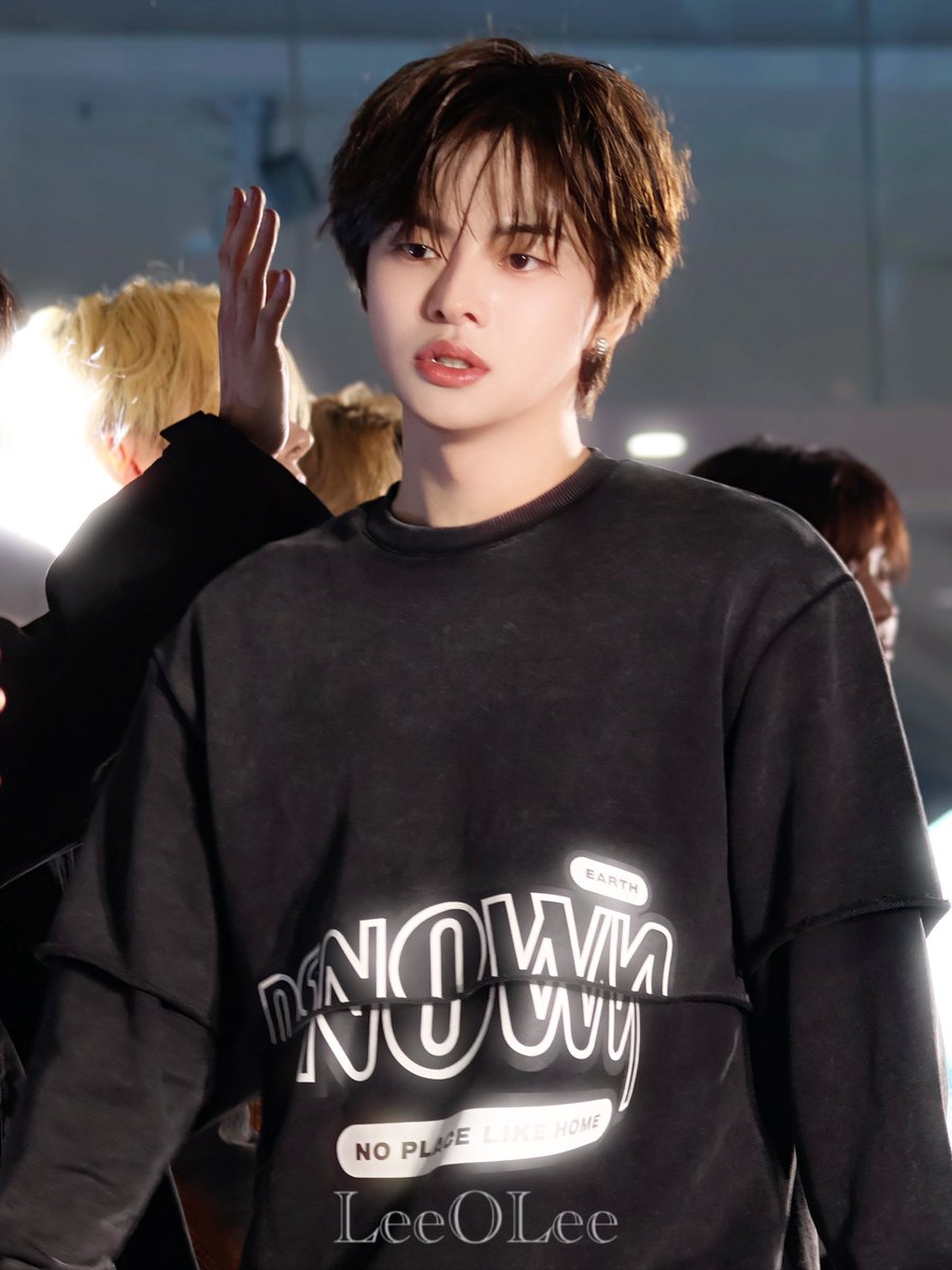 radddlight's tweet photo. @irioossiyoo THE HOTTEST LEADER EVER !!!!!
#LEADERLEELEO
#LEOBESTLEADER
#LEELEO #이리오
#LEO_ALD1 #イリオ #李理悟 https://t.co/Ufhnyq5bgK
