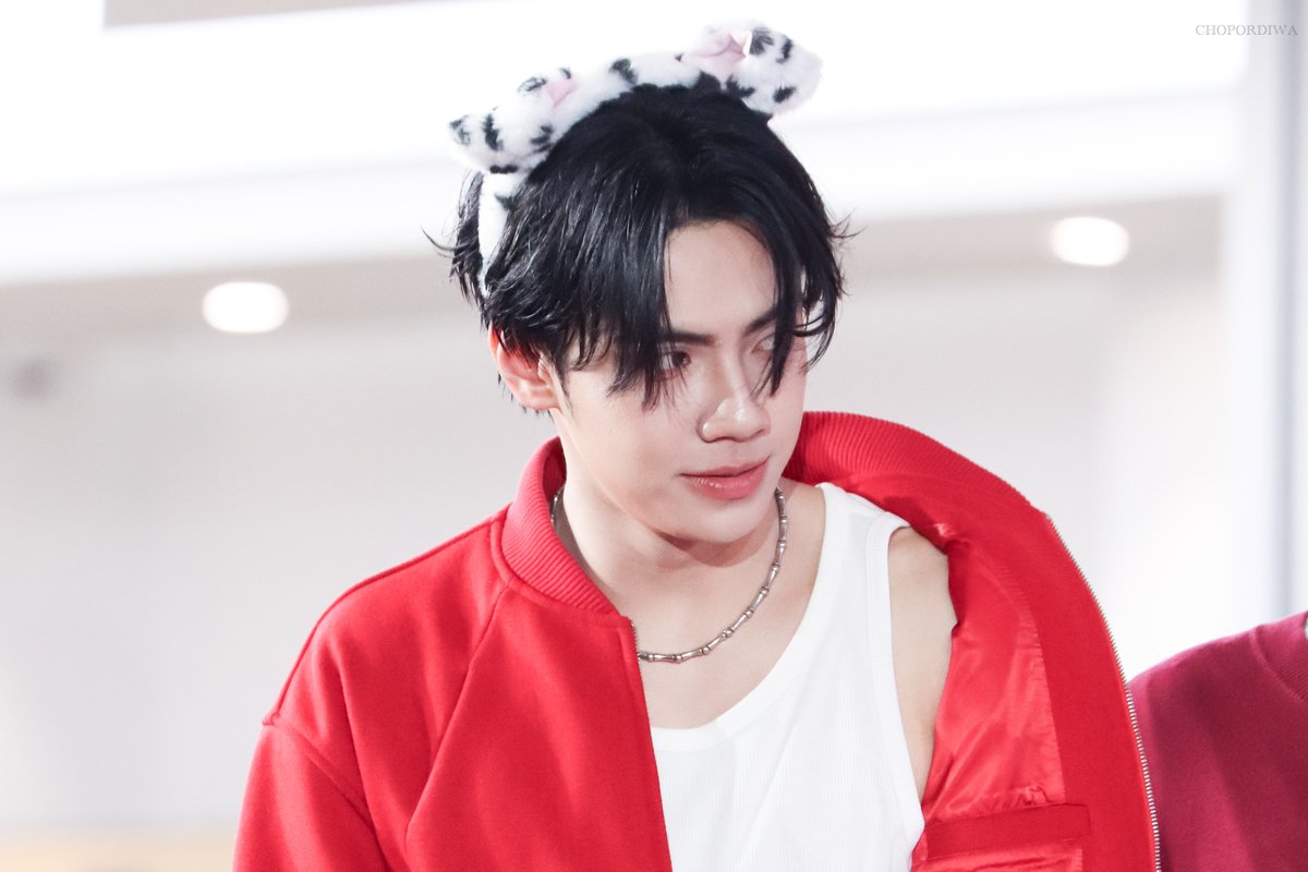 ℂℍ𝕆ℙ𝕆ℝ𝔻𝕀𝕎𝔸 🏀🤘🏻 tweet media