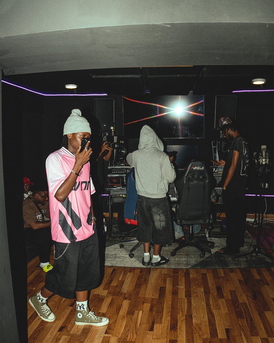 Who TF is Garvicii? tweet media