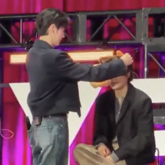 just lyra tweet media