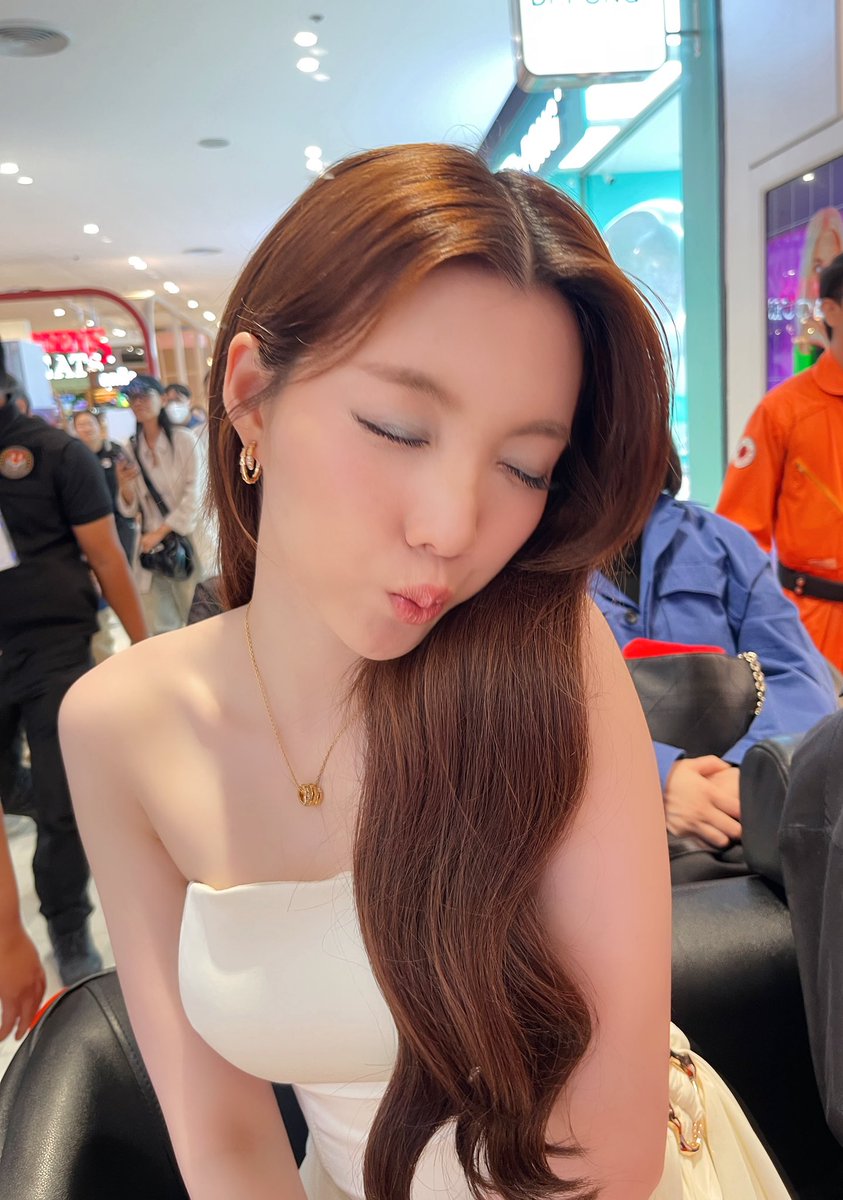 LingOrm CH3 Official tweet media