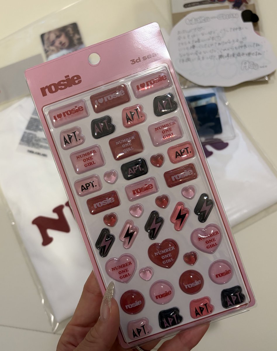 𝑾𝒂𝒌𝒂 tweet media