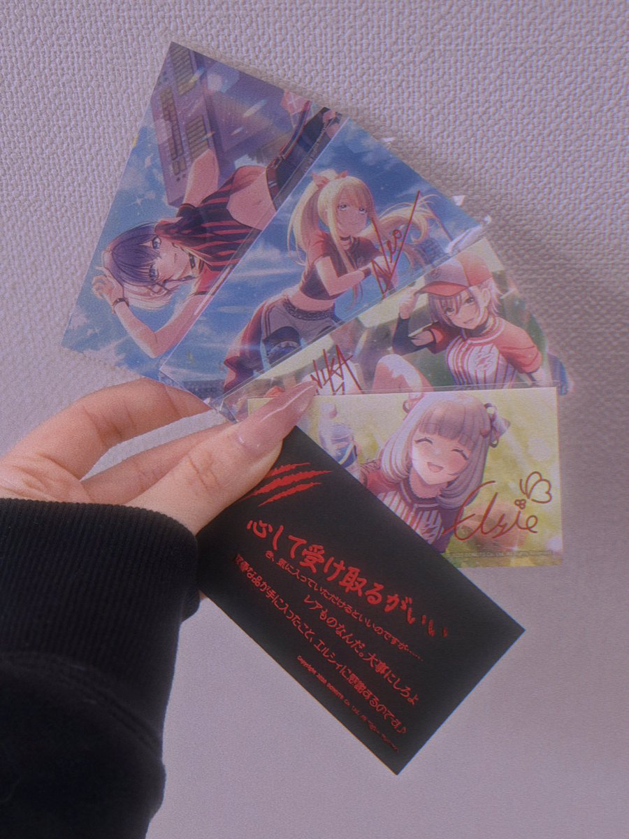 _charusama_'s tweet photo. 死ぬ気でイベント回して勝ち取ったあびちゃんのブロマイド届いた😿💕一生大事にするからねー😿💧 #グルミク https://t.co/Yjl7fDqFS0