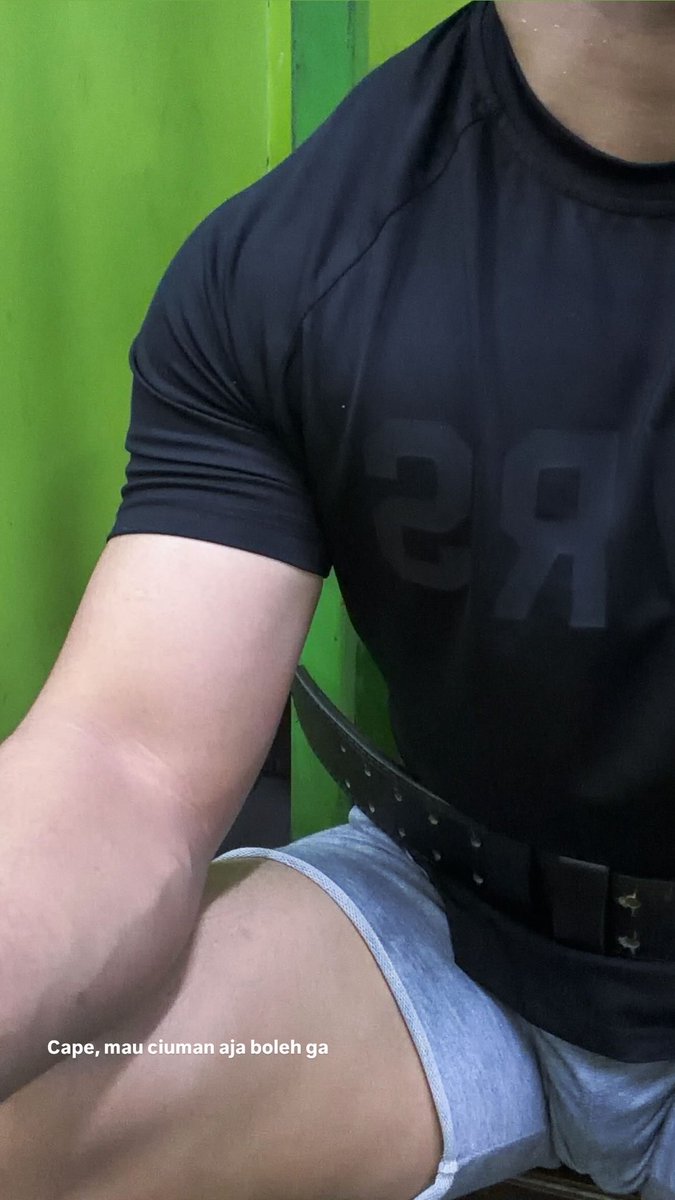 tarzannn tweet media